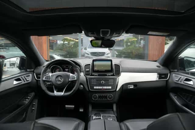 Mercedes-Benz GLE (2015) thumbnail 2
