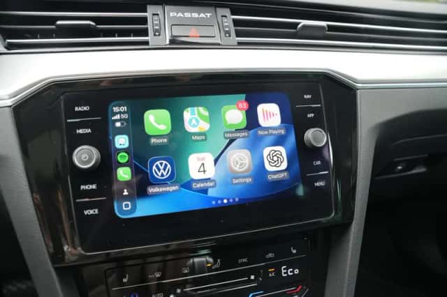 Volkswagen Passat (2021) thumbnail 6