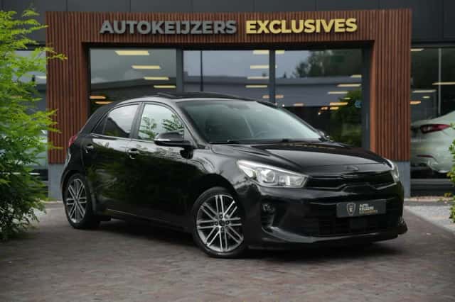 Kia Rio (2017) thumbnail 1