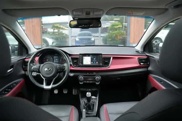 Kia Rio (2017) thumbnail 2
