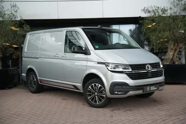 Volkswagen Transporter (2022) thumbnail 1