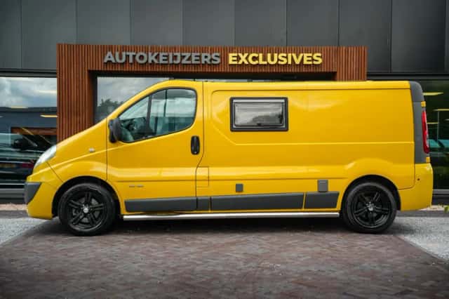 Renault Trafic (2011) thumbnail 3
