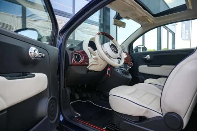 Fiat 500 (2017) thumbnail 2