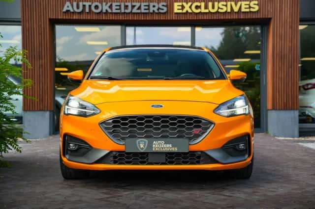 Ford Focus (2020) thumbnail 3