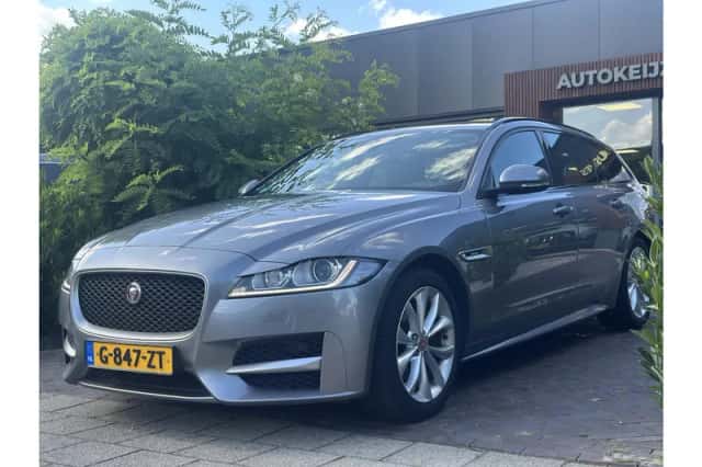 Jaguar XF Sportbrake (2020) thumbnail 6