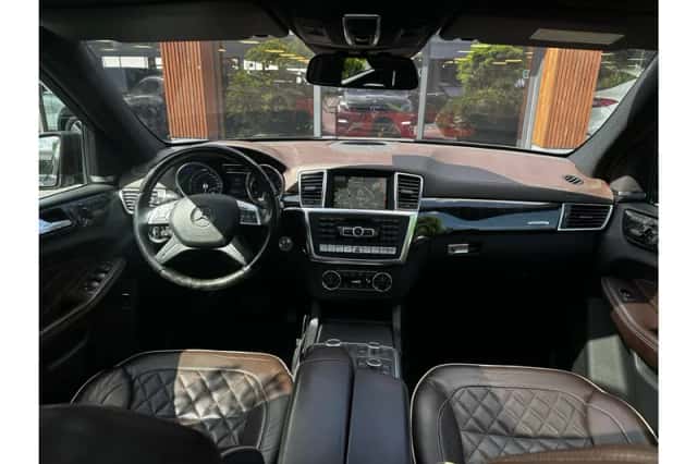 Mercedes-Benz ML-Klasse (2013) thumbnail 2