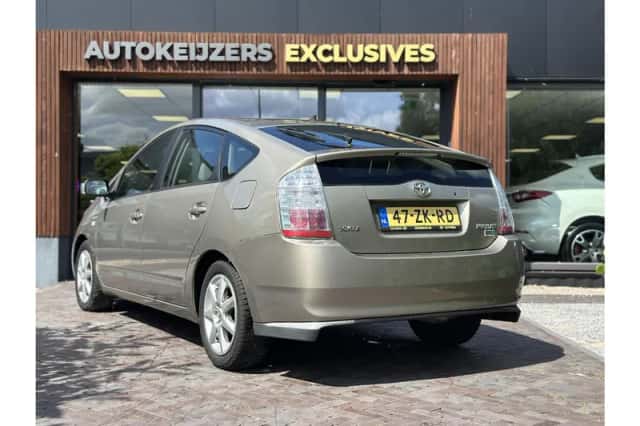 Toyota Prius (2008) thumbnail 5