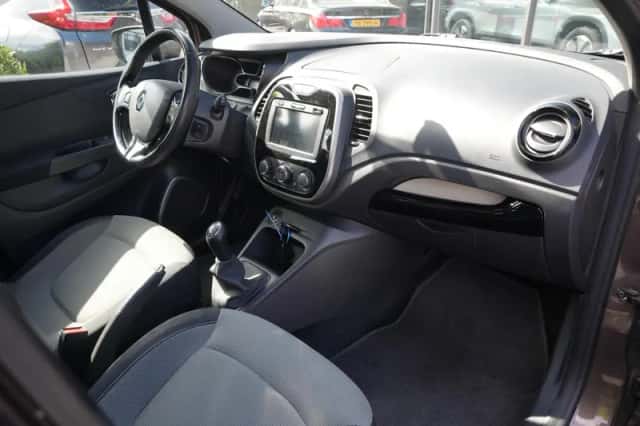 Renault Captur (2013) thumbnail 6