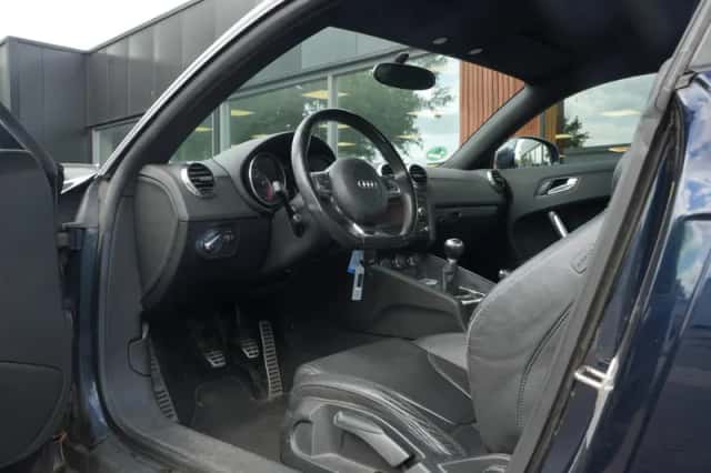 Audi TT (2006) thumbnail 2