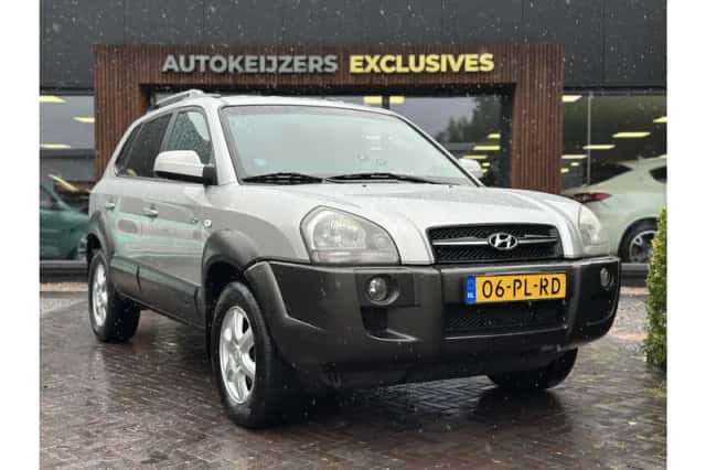 Hyundai Tucson (2004) thumbnail 1
