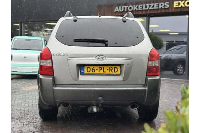 Hyundai Tucson (2004) thumbnail 4