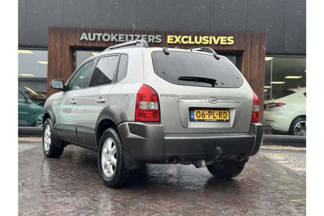 Hyundai Tucson (2004) thumbnail 5