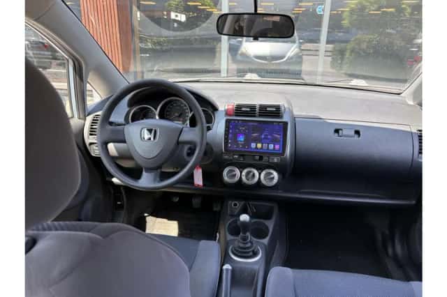 Honda Jazz (2005) thumbnail 2