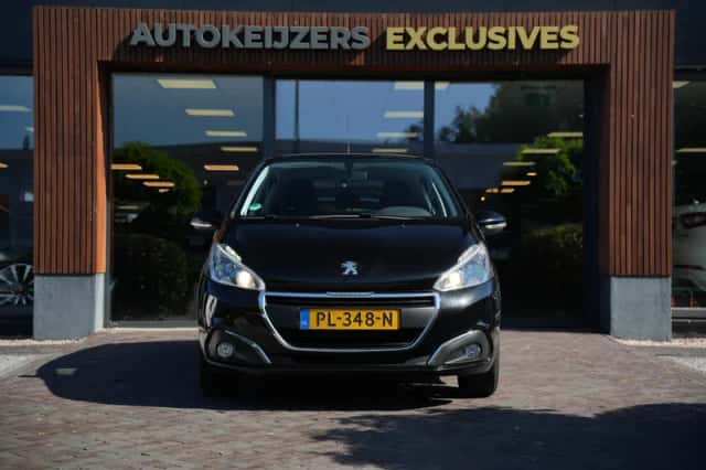 Peugeot 208 (2017) thumbnail 3