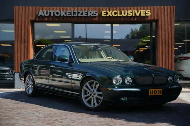Jaguar XJR (2004) thumbnail 1