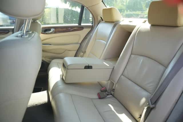 Jaguar XJR (2004) thumbnail 4