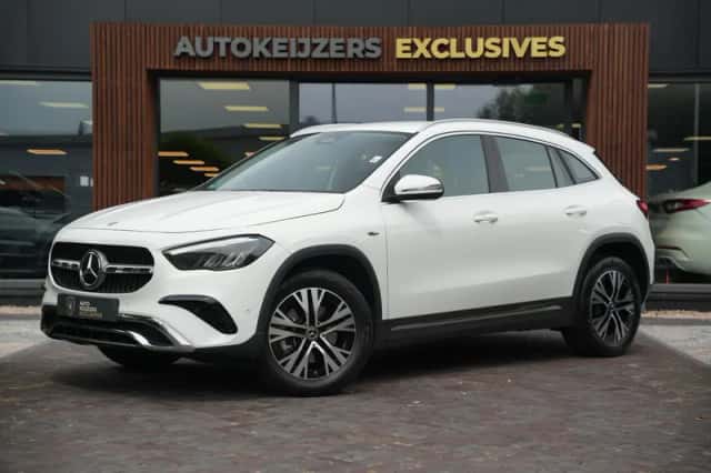 Mercedes-Benz GLA (2025) thumbnail 5