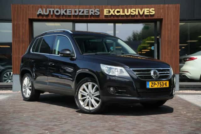 Volkswagen Tiguan (2009) thumbnail 1
