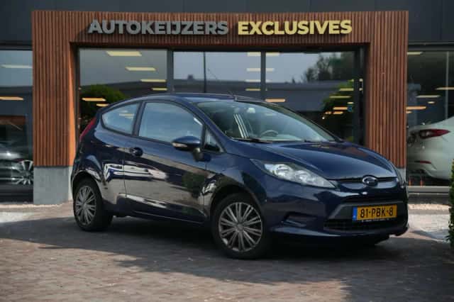 Ford Fiesta (2011) thumbnail 1