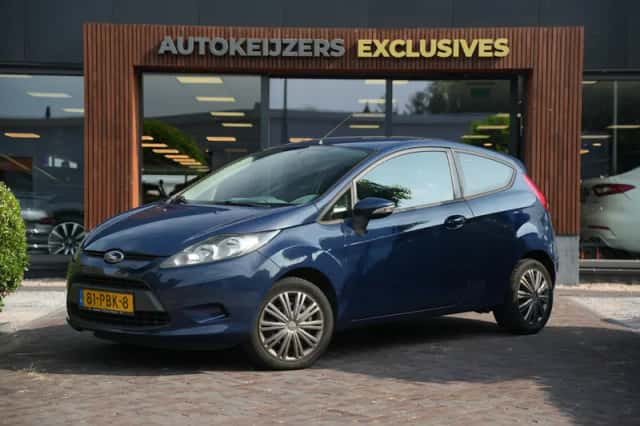 Ford Fiesta (2011) thumbnail 5