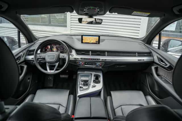 Audi Q7 (2016) thumbnail 2