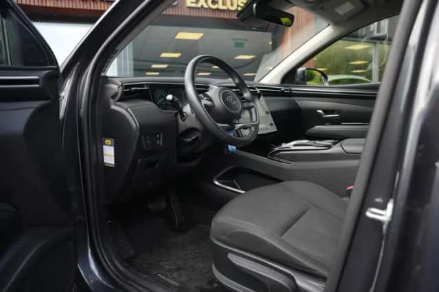 Hyundai Tucson (2024) thumbnail 2