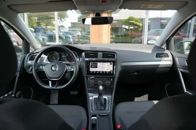 Volkswagen E-Golf E-DITION (2020) thumbnail 2
