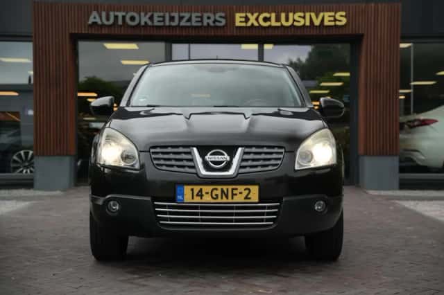 Nissan Qashqai (2008) thumbnail 3