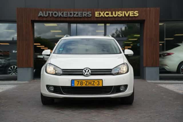 Volkswagen Golf (2012) thumbnail 3