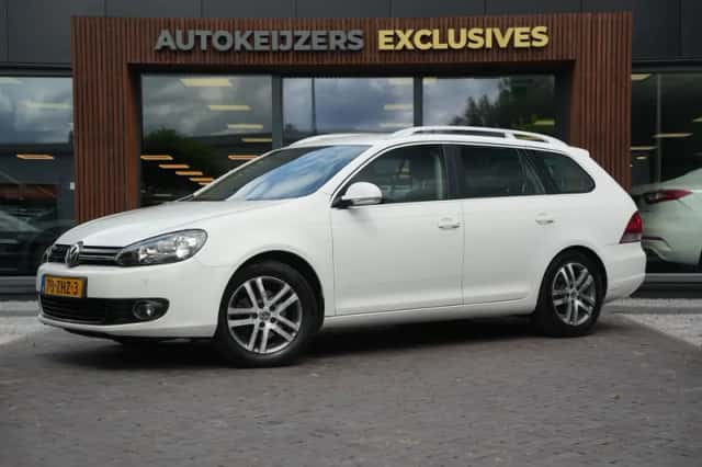 Volkswagen Golf (2012) thumbnail 5