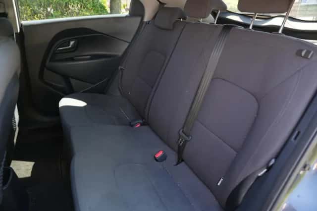 Kia Rio (2014) thumbnail 4