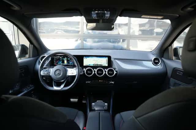 Mercedes-Benz GLA (2020) thumbnail 2