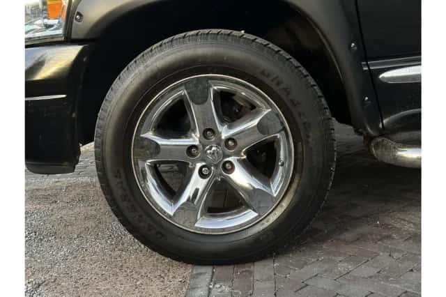Dodge Ram (2008) thumbnail 4