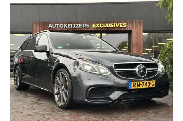 Mercedes-Benz E-Klasse (2013) thumbnail 1