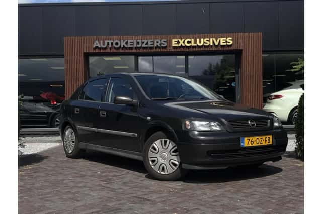 Opel Astra (2000) thumbnail 1