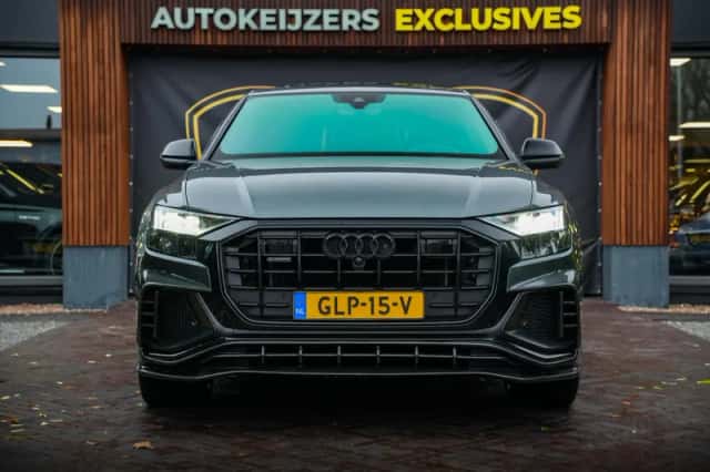 Audi Q8 (2021) thumbnail 3