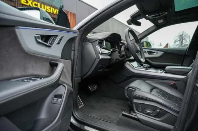 Audi Q8 (2021) thumbnail 6
