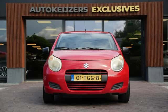 Suzuki Alto (2011) thumbnail 3