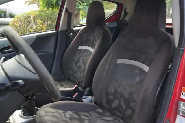 Suzuki Alto (2011) thumbnail 4