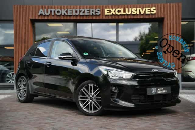 Kia Rio (2017) thumbnail 1