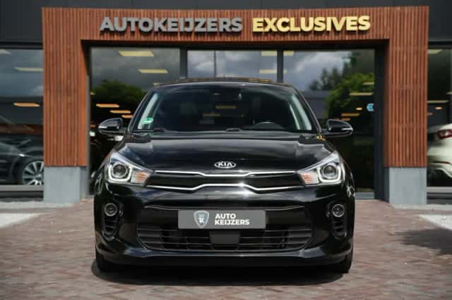 Kia Rio (2017) thumbnail 3