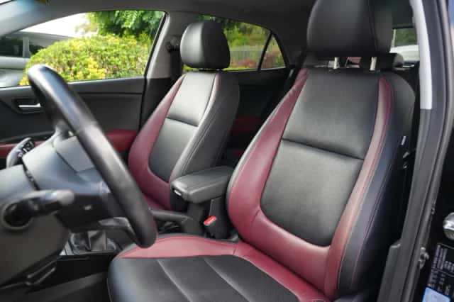 Kia Rio (2017) thumbnail 4