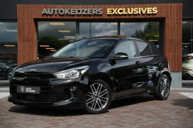 Kia Rio (2017) thumbnail 5