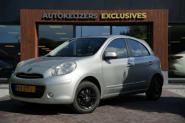 Nissan Micra (2011) thumbnail 5