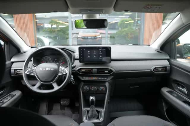 Dacia Sandero (2024) thumbnail 2