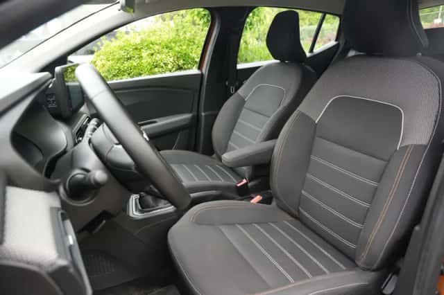 Dacia Sandero (2024) thumbnail 4