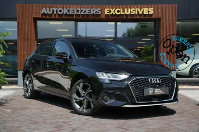 Audi A3 (2023) thumbnail 1
