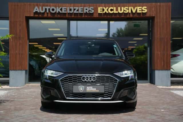 Audi A3 (2023) thumbnail 3