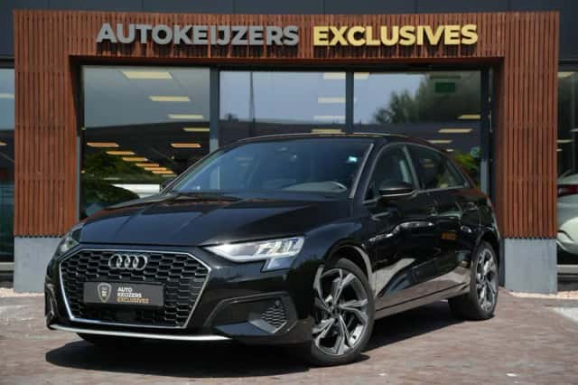 Audi A3 (2023) thumbnail 5