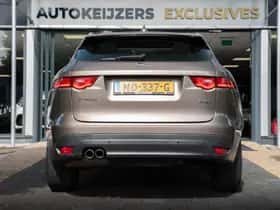 Jaguar F-Pace (2017) thumbnail 5